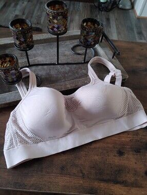 NWOT pink/tan Cream 38C Essential Bodywear Vented Sports Bra